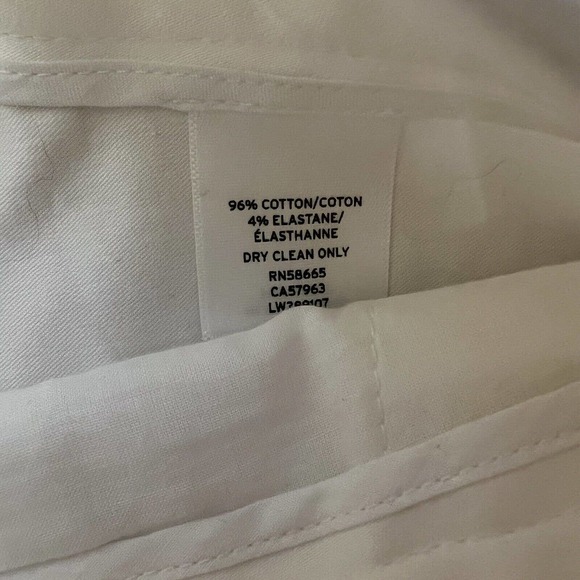 Lewit Women's Cream Flat Front Cropped Pants with Button Detail on Leg - Size 8 - Picture 8 of 9